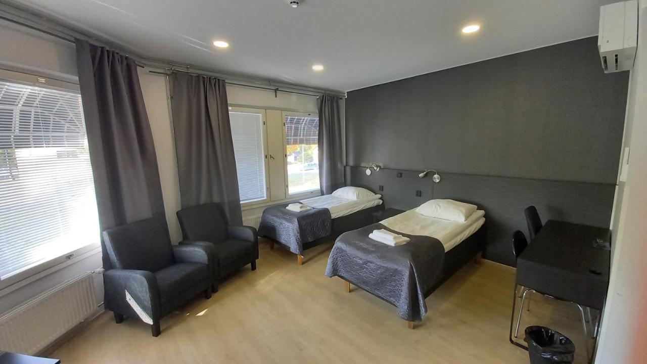 Hotelli Marilyn Harjavalta Ngoại thất bức ảnh